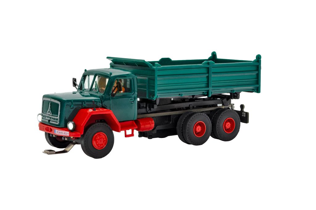 Viessmann 8018 - H0 MAGIRUS DEUTZ 3-axle tipper truck, basic, functional model