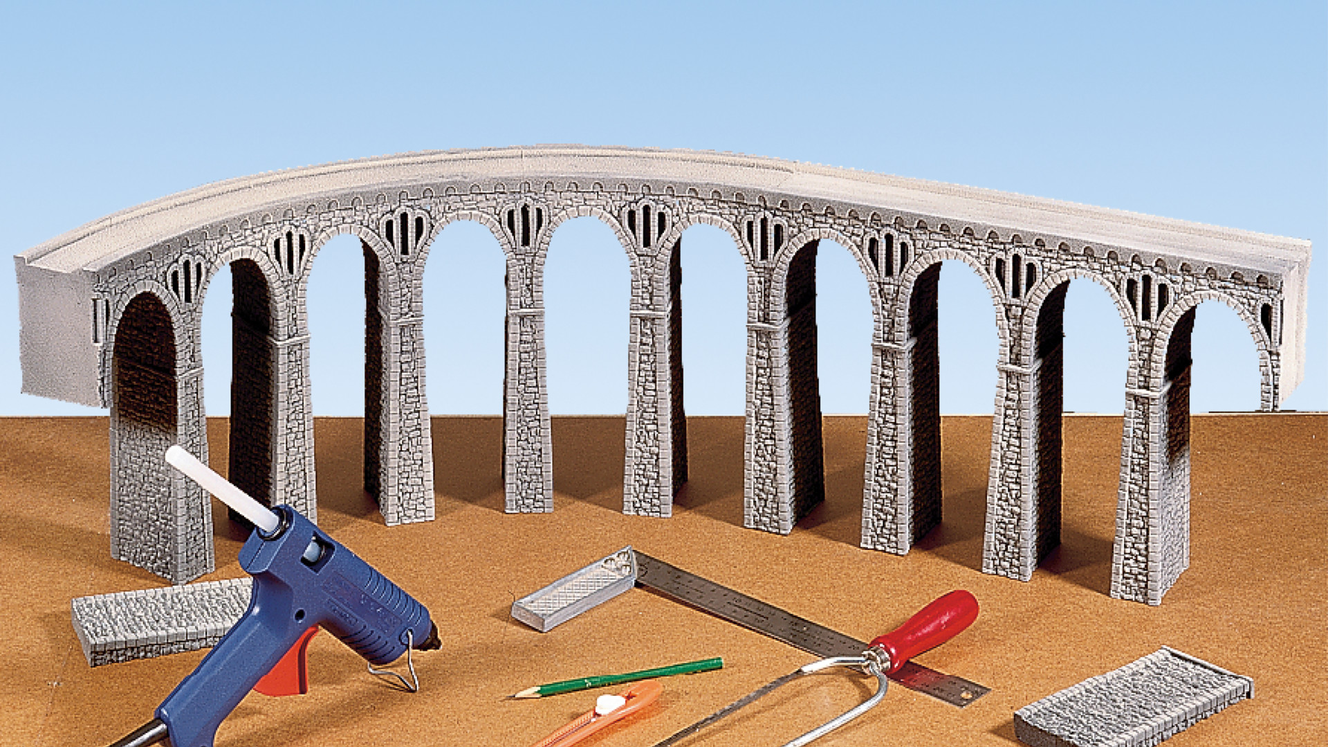 NOCH 58664 - Rubble stone viaduct, curved