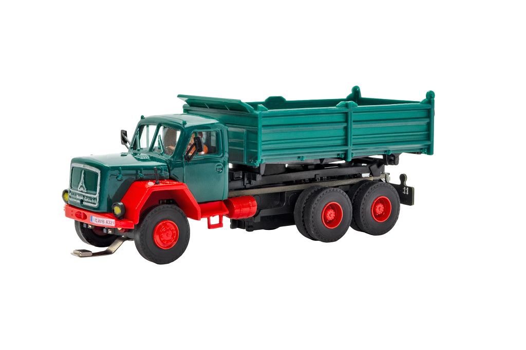 Viessmann 8018 - H0 MAGIRUS DEUTZ 3-axle tipper truck, basic, functional model