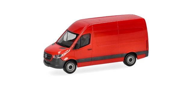 Herpa 093811-002 - Mercedes-Benz Sprinter 18 Box High Roof, red