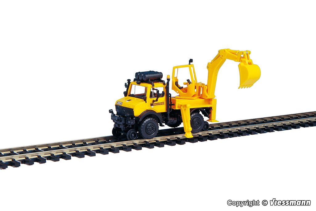 Kibri 16307 - H0 Two-way UNIMOG with rear excavator