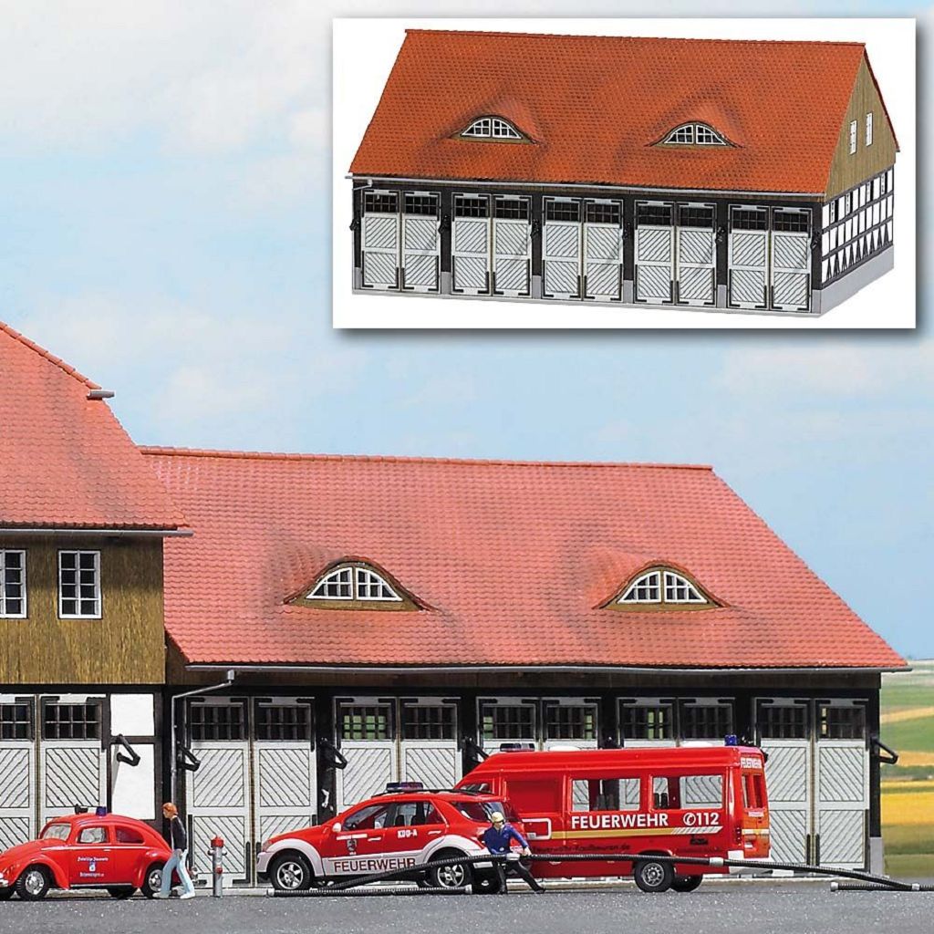 BUSCH 1451 - Vehicle hall of the Schwenningen fire department