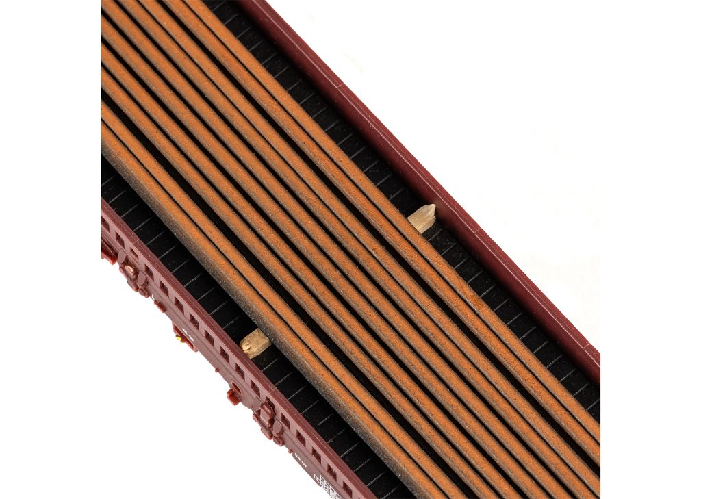 Trix T24431 - Low-sided wagon set Res-x