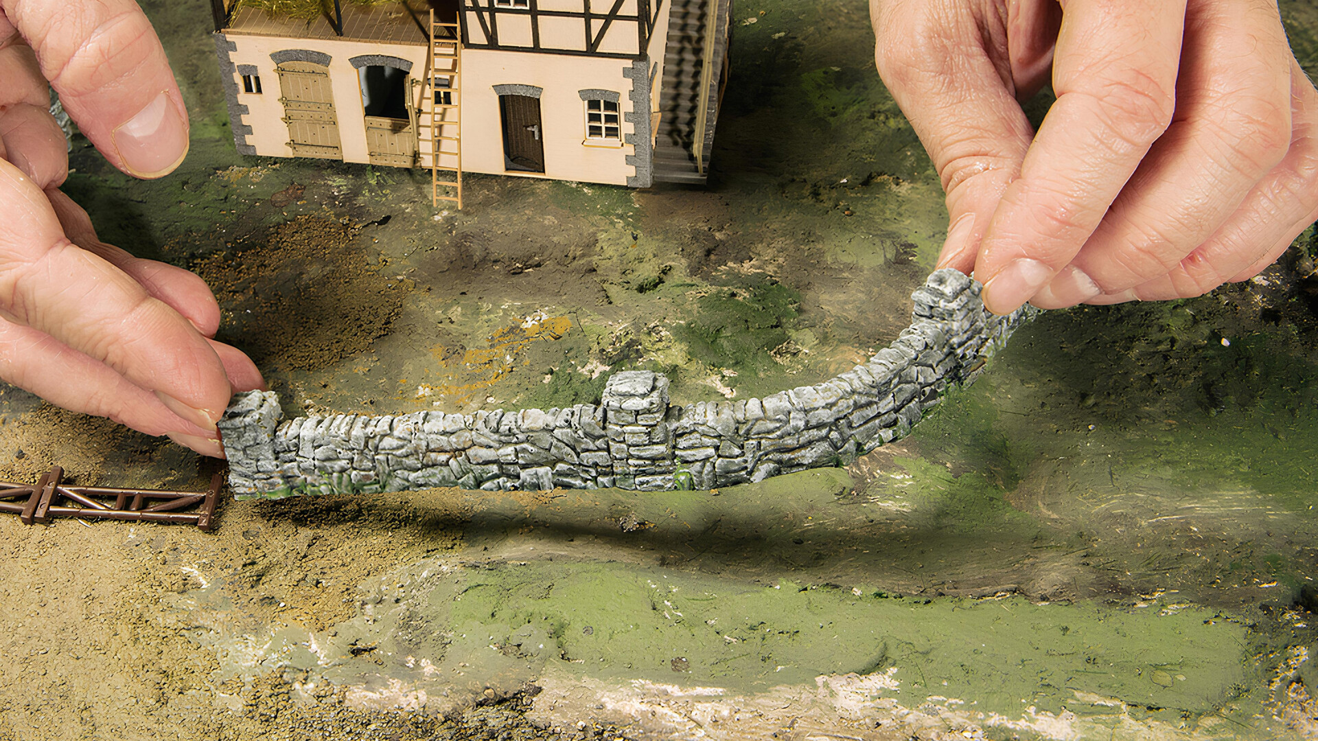 NOCH 58280 - Granite walls