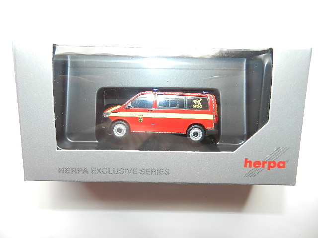 Herpa 0956963 Volkswagen VW T6.1 Bus "Fire Brigade School Geretsried"