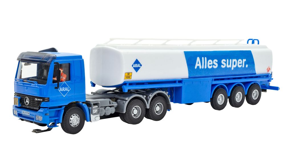 Viessmann 8033 - H0 MB ACTROS 3-axle tractor unit with ARAL tank trailer, basic, functional model