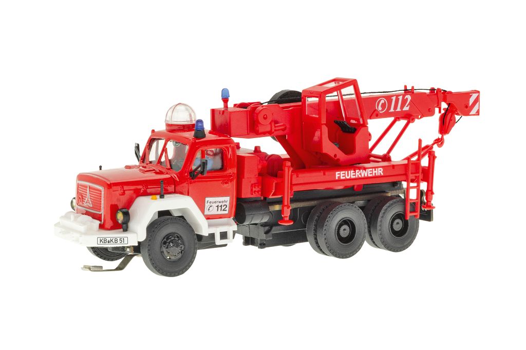 Viessmann 8051 - H0 Fire Brigade MAGIRUS DEUTZ 3-axle recovery crane, basic, functional model