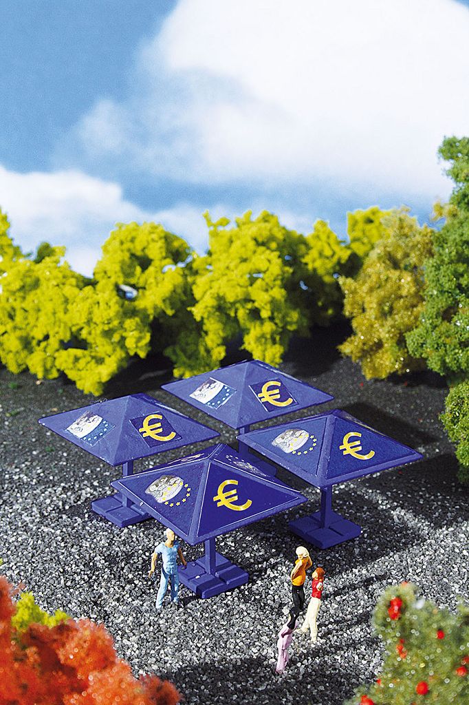 Vollmer 42003 - H0 Euro-Sunshade, 4 pieces **Discontinued**