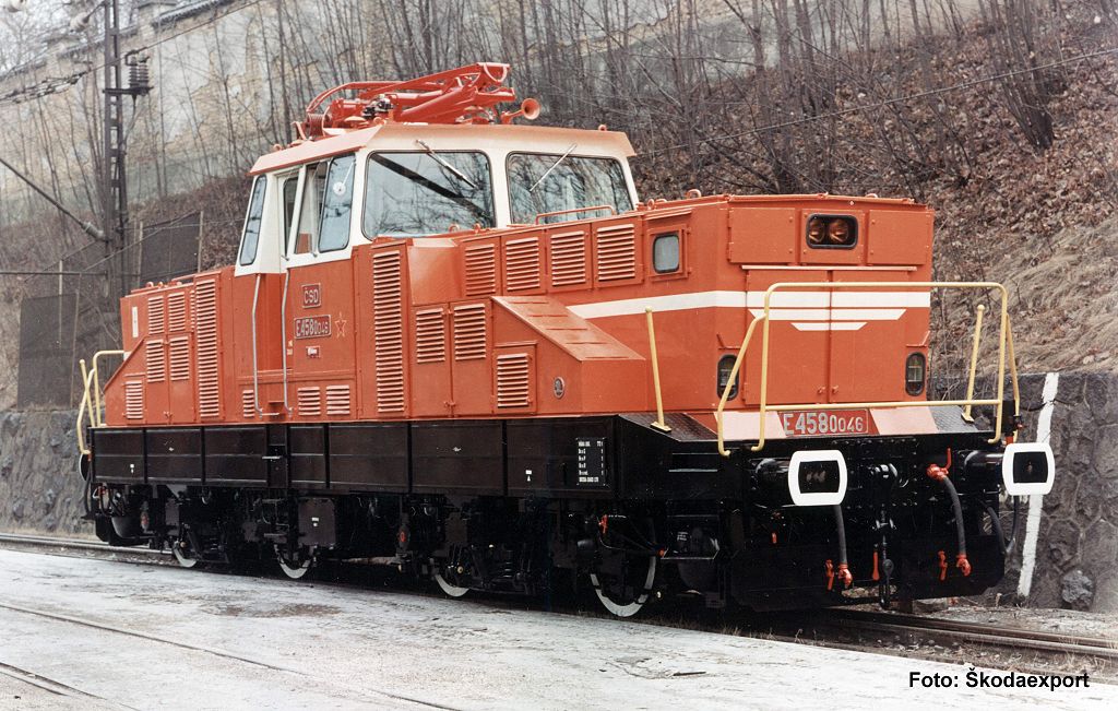 PIKO 21083 - ~E-Lok/Sound BR 110 CSD IV + PluX22 Dec.