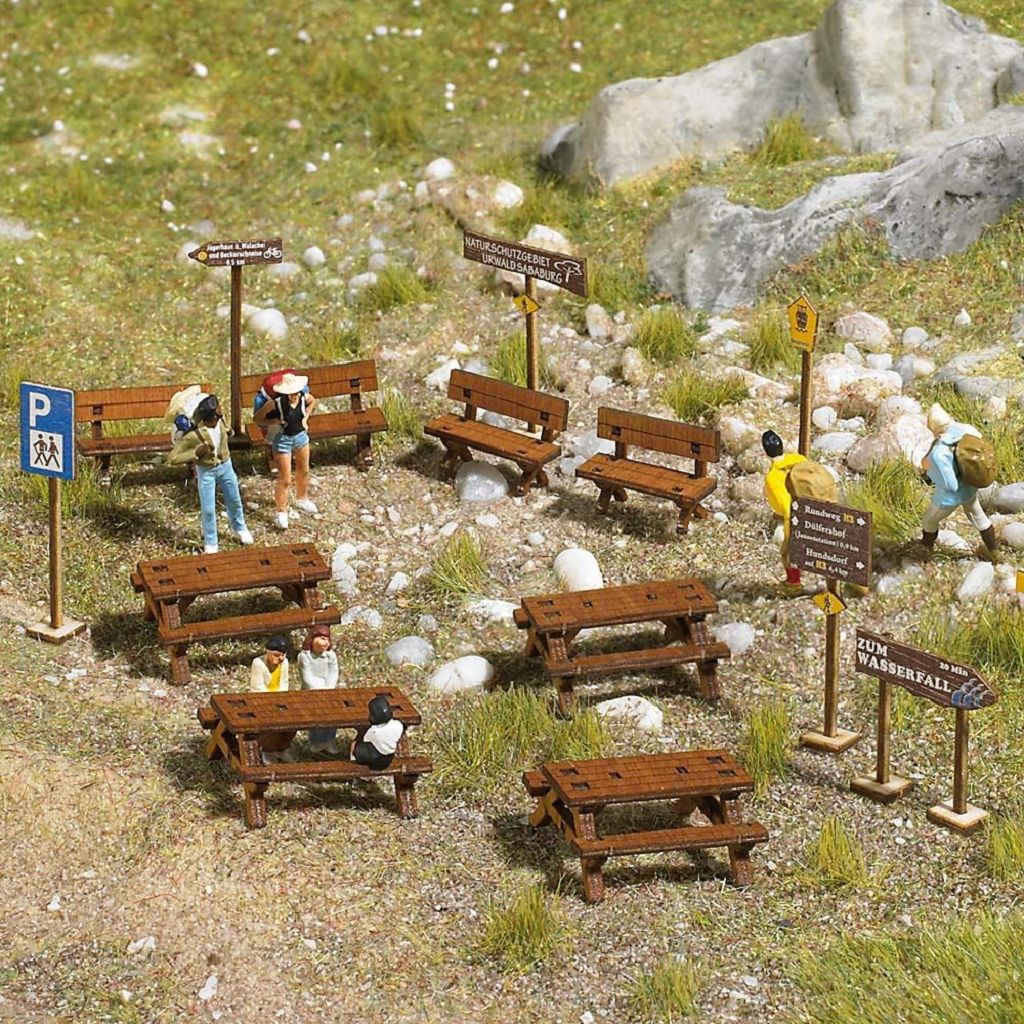 BUSCH 1484 - Forest seating set made of real wood