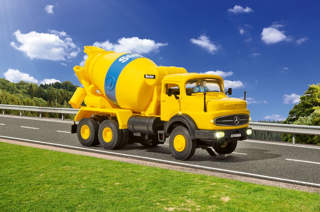 Viessmann 8017 - H0 MB Round-hood 3-axle concrete mixer, basic, functional model