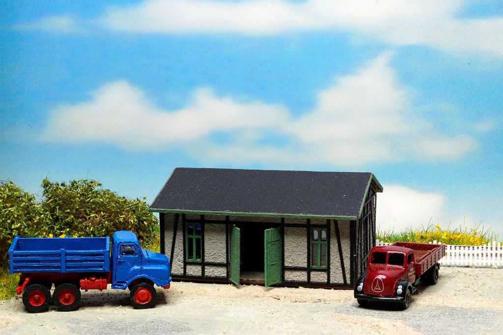 Vollmer 49590 - Z Workshop with plastered/timber-framed facade - Polyplate kit