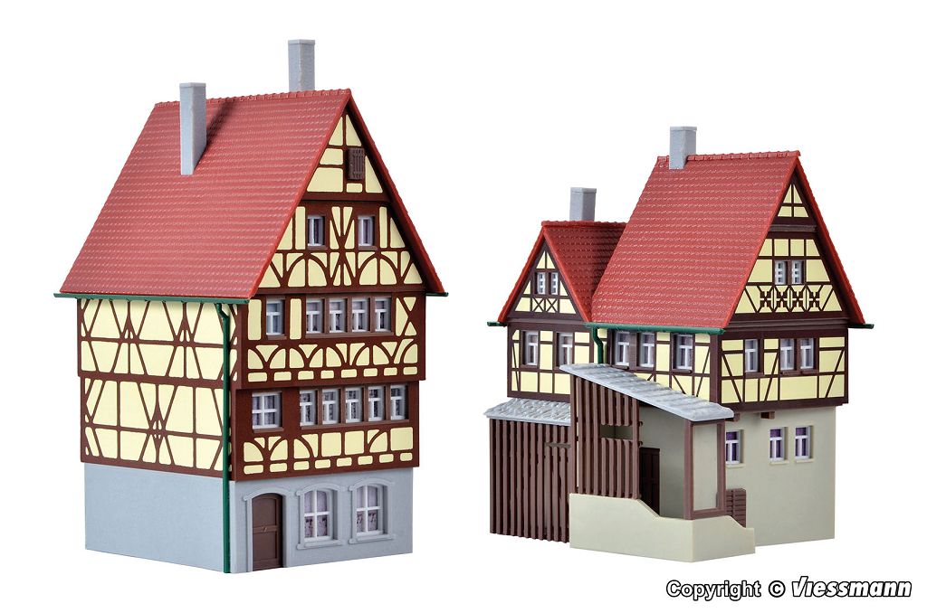 Kibri 37100 - N Half-timbered house and gatehouse