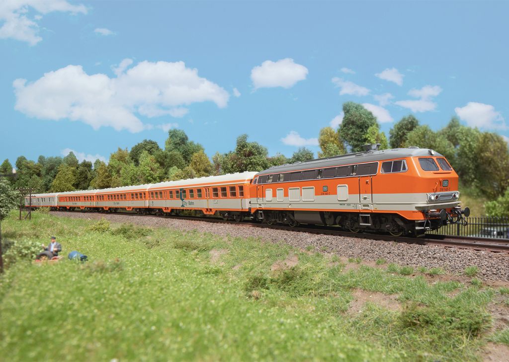 Märklin 039228 - Diesel locomotive class 218
